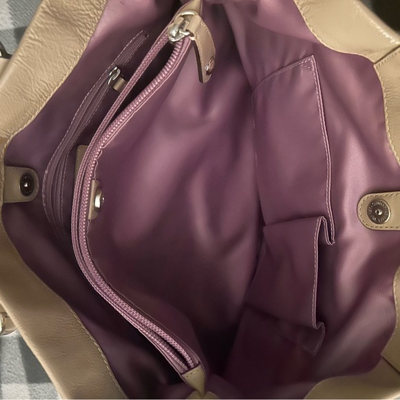 Authentic coach bag - Picture 6 of 8